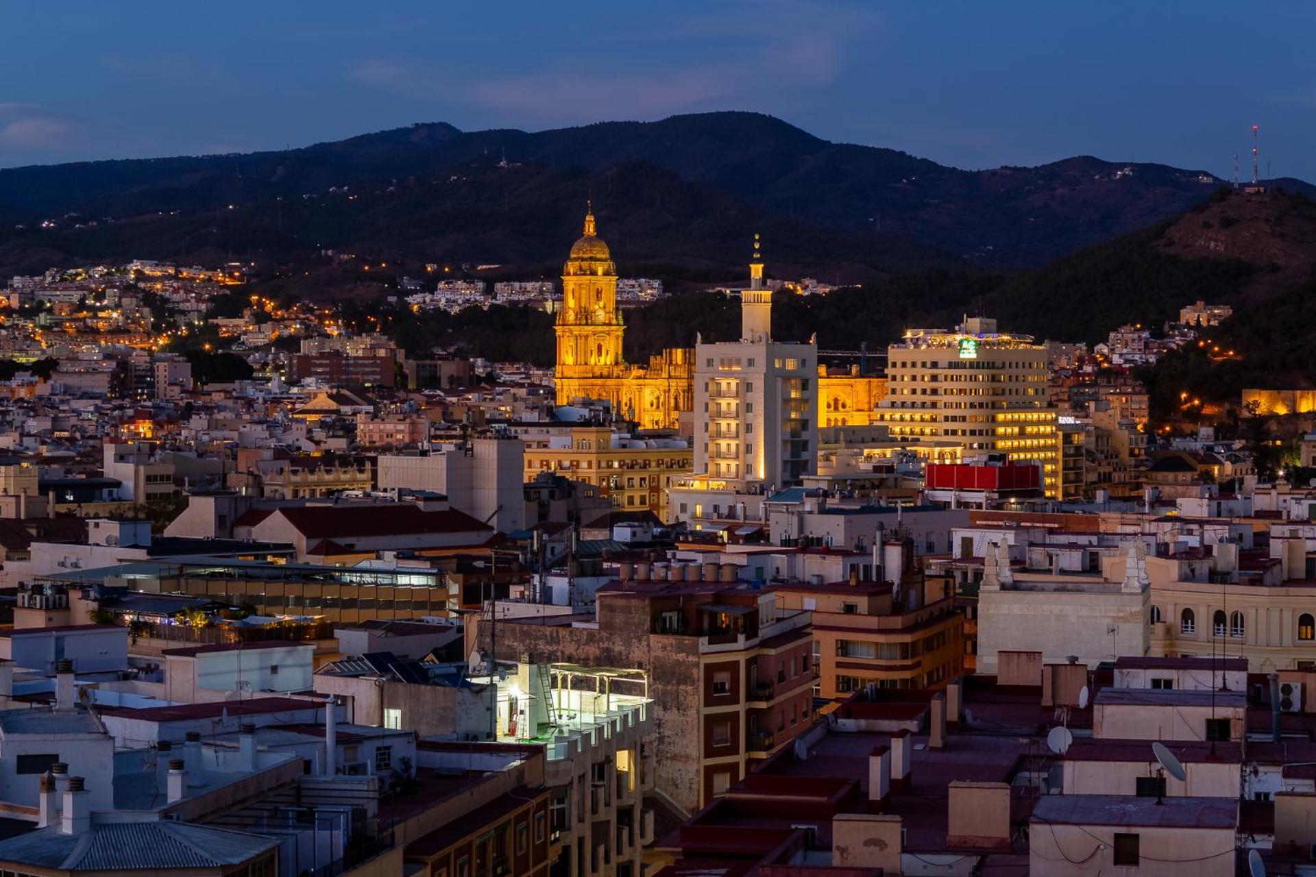 Apt Alameda De Colon Solo Familias Málaga Eksteriør billede